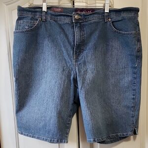 Gloria Vanderbilt Jean Shorts